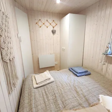 Lesny Domek W Stylu Scandi Z Jacuzzi Nad Jeziorem Kaszuby Grzybowo  Exterior foto