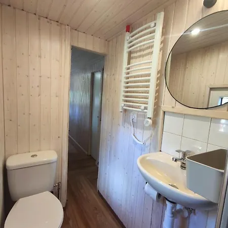 Lesny Domek W Stylu Scandi Z Jacuzzi Nad Jeziorem Kaszuby Grzybowo  Exterior foto