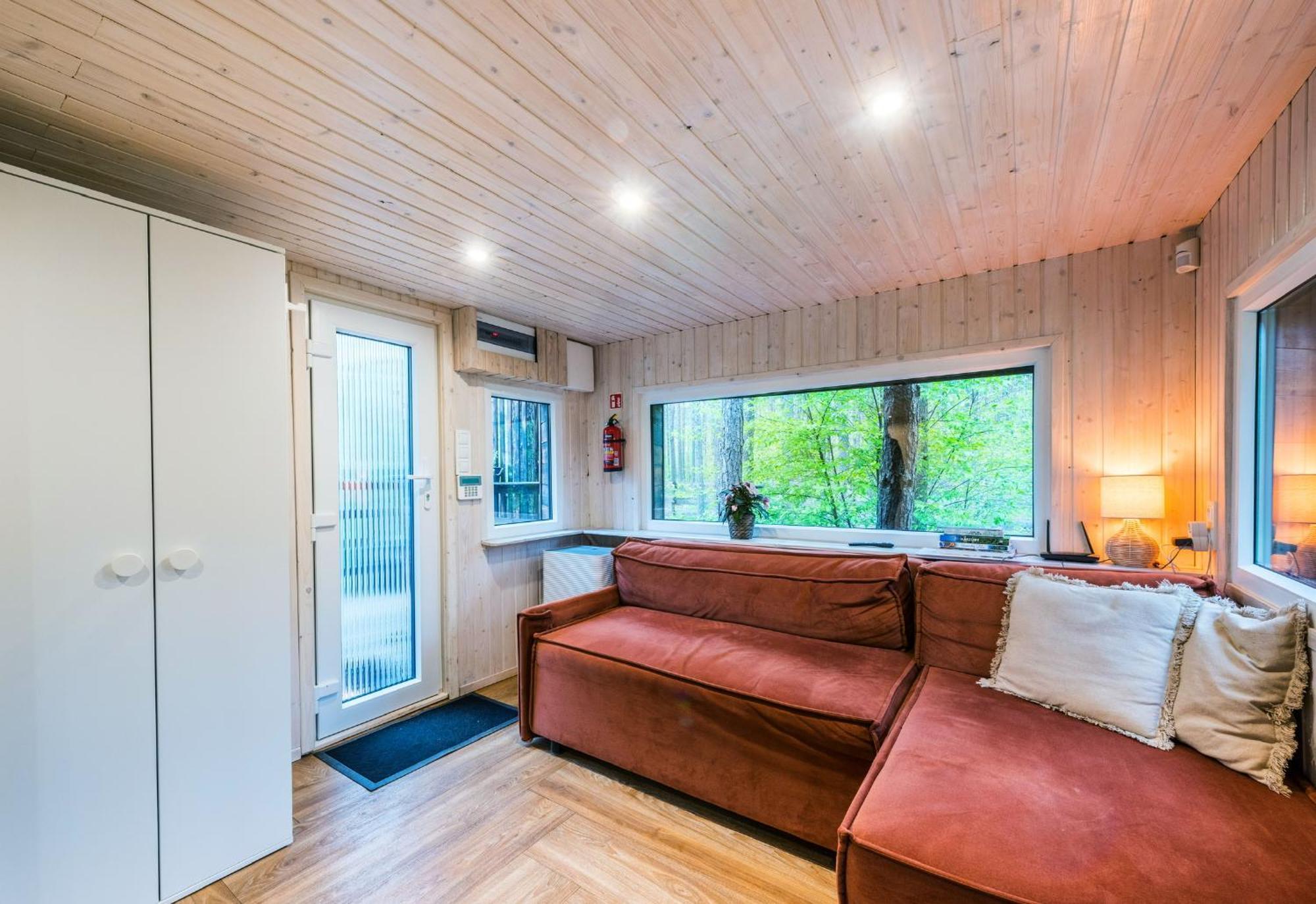 Holiday home Lubiana180 Scandi Wsrod Drzew Jacuzzi Taras Na Dachu Jezioro Kaszuby Pieski Tylko Do 10kg Za Dodatkowa Oplata